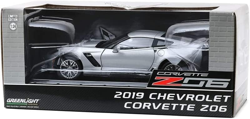 Greenlight 2019 za Chevrolet za Corvette Z06 Coupe - Blade Silver Metallic 1/24 DIECAST kamion unaprijed izgrađen Model
